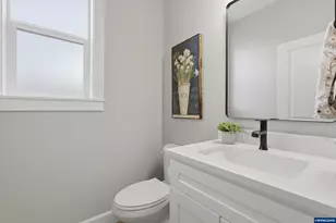 1774 Ammon St NW, Salem, OR 97304 - Photo 25
