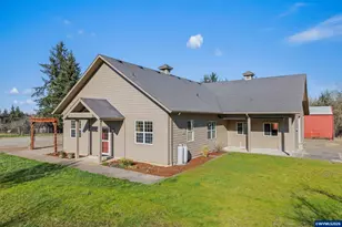 33960 Viewcrest Dr NE, Albany, OR 97322 - Photo 3