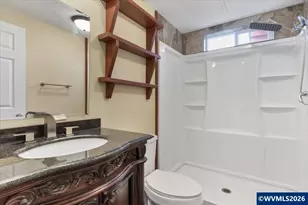 5422 Portland Rd NE, Salem, OR 97305 - Photo 33