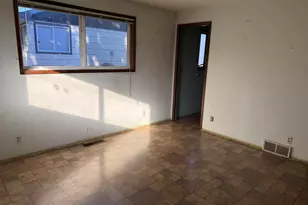 4915 Liberal Av NE, Salem, OR 97305 - Photo 5