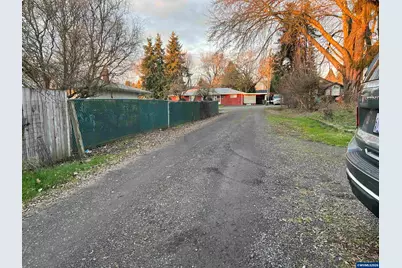 4915 Liberal Av NE, Salem, OR 97305 - Photo 33