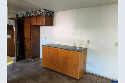 4915 Liberal Av NE, Salem, OR 97305 - Photo 15