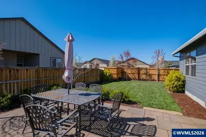 895 Chestnut St, Independence, OR 97351 - Photo 35