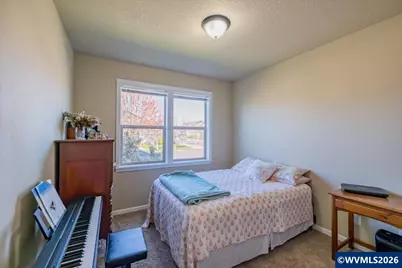 895 Chestnut St, Independence, OR 97351 - Photo 27