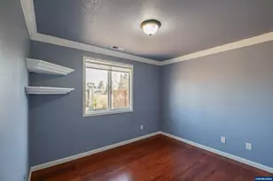 1023 S 10th St, Lebanon, OR 97355 - Photo 15