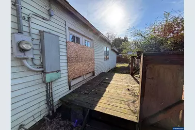 1690 Mill St SE, Salem, OR 97301 - Photo 23