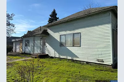 1690 Mill St SE, Salem, OR 97301 - Photo 3