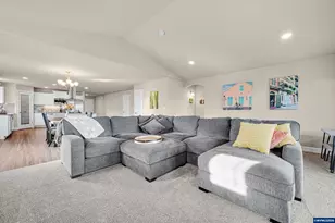 475 S 10th St, Monroe, OR 97456 - Photo 9