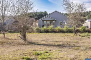 475 S 10th St, Monroe, OR 97456 - Photo 11