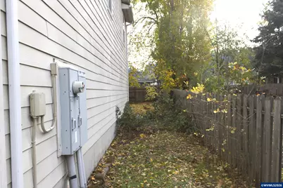 451 Oak Terrace St, Sweet Home, OR 97386 - Photo 39