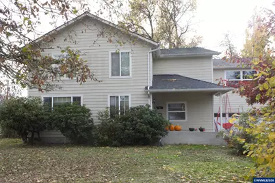 451 Oak Terrace St, Sweet Home, OR 97386 - Photo 1