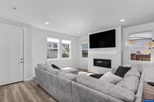 6533 SW Lupine Ln, Wilsonville, OR 97070 - Photo 3