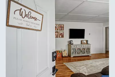 335 Berry St, Lebanon, OR 97355 - Photo 5