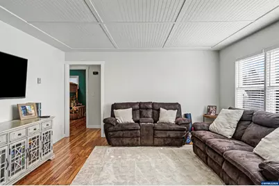 335 Berry St, Lebanon, OR 97355 - Photo 7