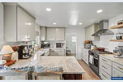 283 Delmar Dr N, Salem, OR 97303 - Photo 11