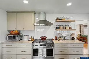 283 Delmar Dr N, Salem, OR 97303 - Photo 13