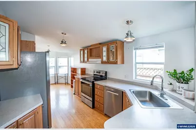 1856 Becca Ct SE, Albany, OR 97322 - Photo 3