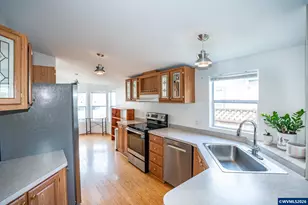 1856 Becca Ct SE, Albany, OR 97322 - Photo 3