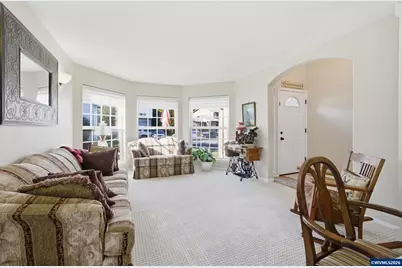 2033 West Park Ct NW, Salem, OR 97304 - Photo 7