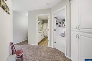 2033 W Park Ct NW, Salem, OR 97304 - Photo 31