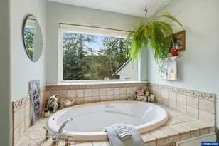 2033 W Park Ct NW, Salem, OR 97304 - Photo 37