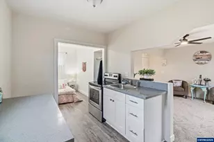 1051 W Oak St, Lebanon, OR 97355 - Photo 21