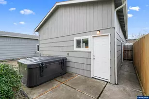 1051 W Oak St, Lebanon, OR 97355 - Photo 31