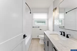 1093 Icel Ct NE, Salem, OR 97301 - Photo 7