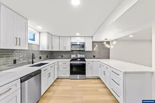 1093 Icel Ct NE, Salem, OR 97301 - Photo 21