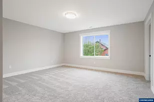 195 Iowa St, Silverton, OR 97381 - Photo 27