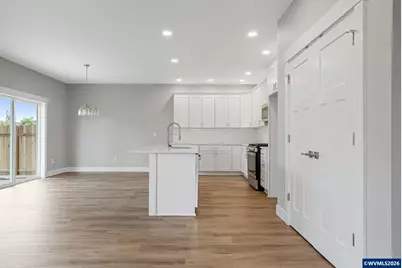 1503 N 2nd St, Silverton, OR 97381 - Photo 5