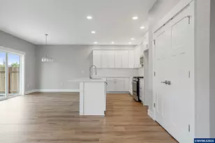 1503 N 2nd St, Silverton, OR 97381 - Photo 5