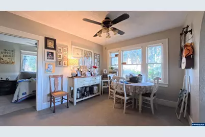 1230 Hilfiker Ln S, Salem, OR 97302 - Photo 11