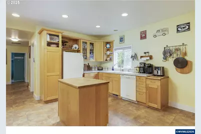 8205 SW Broadmead Rd, Amity, OR 97101 - Photo 9