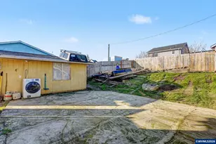 4425 York Ave NE, Salem, OR 97305 - Photo 17