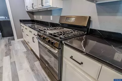 4377 Munkers St SE, Salem, OR 97317 - Photo 15