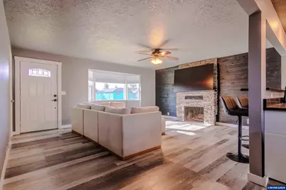 4377 Munkers St SE, Salem, OR 97317 - Photo 9