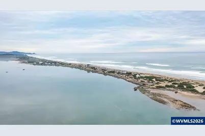 9245 Trout Pl, Gleneden Beach, OR 97388 - Photo 43