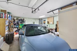 300 W Clackamas Cir, Woodburn, OR 97071 - Photo 25