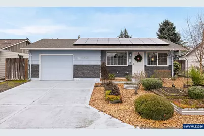 300 W Clackamas Cir, Woodburn, OR 97071 - Photo 1