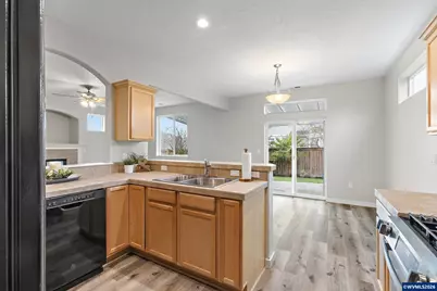 212 Breezy Wy NE, Albany, OR 97322 - Photo 11