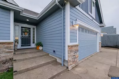 338 NW Foxglove St, Dallas, OR 97338 - Photo 3