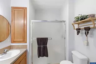 338 NW Foxglove St, Dallas, OR 97338 - Photo 29