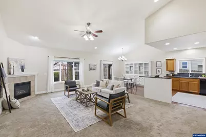 338 NW Foxglove St, Dallas, OR 97338 - Photo 5