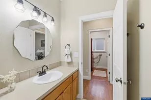 338 NW Foxglove St, Dallas, OR 97338 - Photo 35