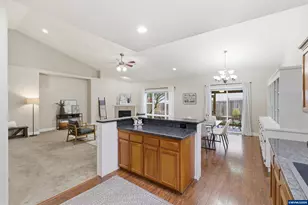 338 NW Foxglove St, Dallas, OR 97338 - Photo 13