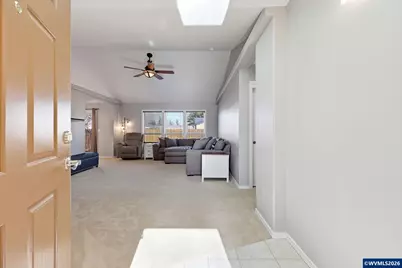 415 Maple Ct, Mount Angel, OR 97362 - Photo 7