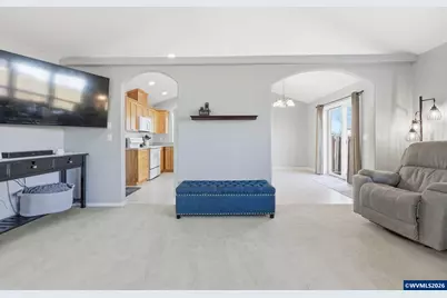 415 Maple Ct, Mount Angel, OR 97362 - Photo 9