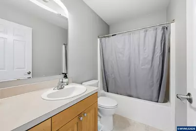 415 Maple Ct, Mount Angel, OR 97362 - Photo 29