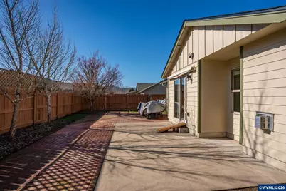256 W Jadon Dr, Lebanon, OR 97355 - Photo 31